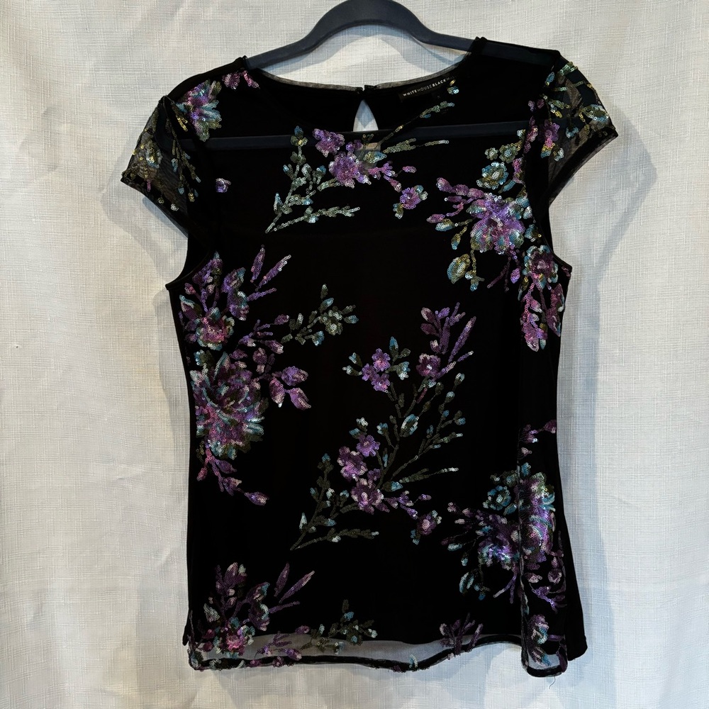 White House Black Market sequin embellished flowers cap sleeve Tee EUC Size S
